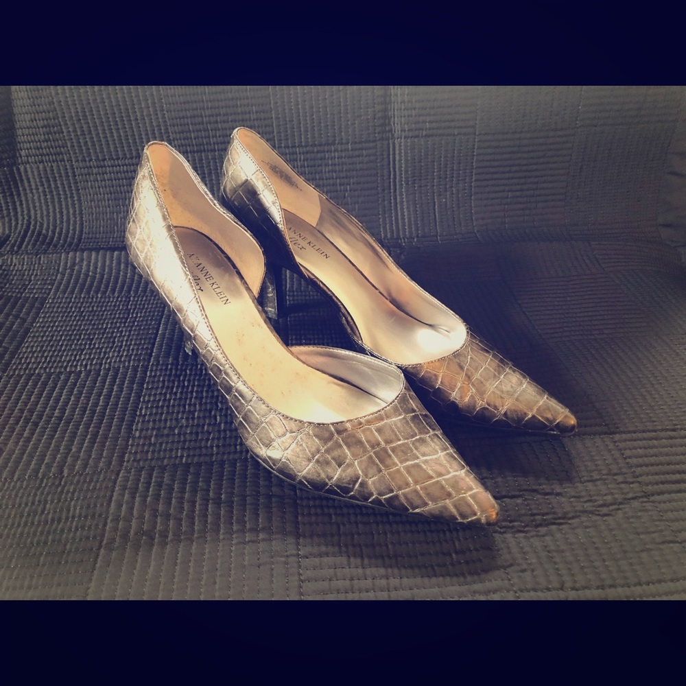 3” heel women’s pumps